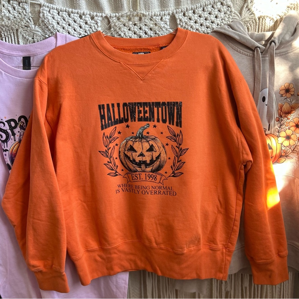 GAP Retro Vintage Orange Repurposed Halloweentown Sweatshirt Oversized - Picture 4 of 12